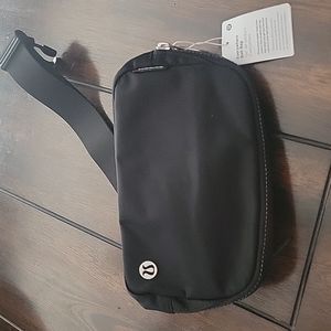 Lululemon Black Everywhere Belt Bag